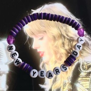 new year’s day ~ taylor swift handmade bracelet